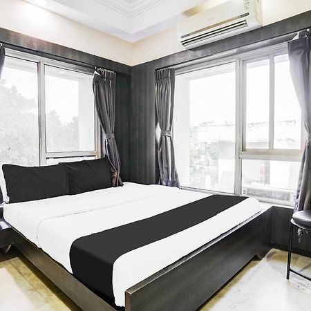 Super Collection O Ashram Road Near Sardar Bridge Formerly Hotel Apple Inn Αχμπανταμπάντ Εξωτερικό φωτογραφία